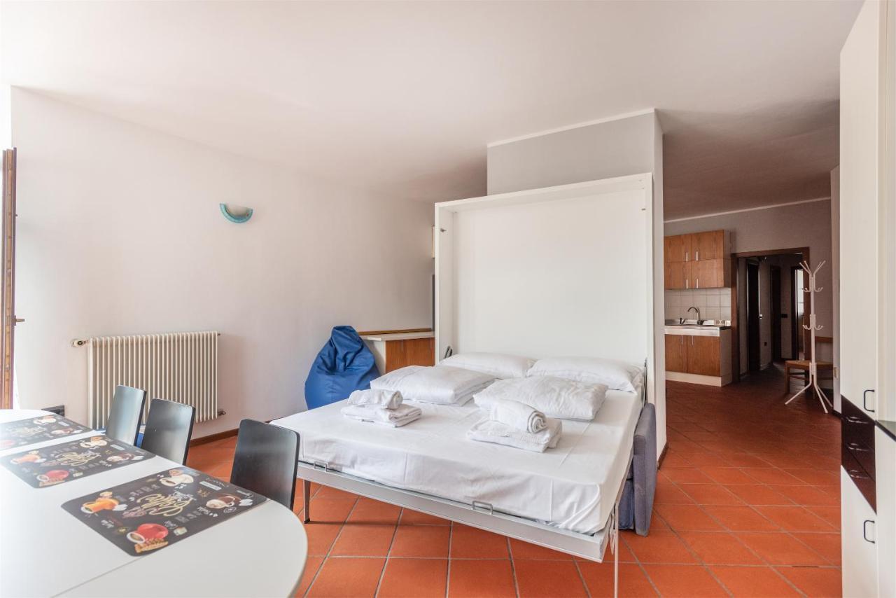 Casa La Torre, The View On The Lake Riva del Garda Exterior photo
